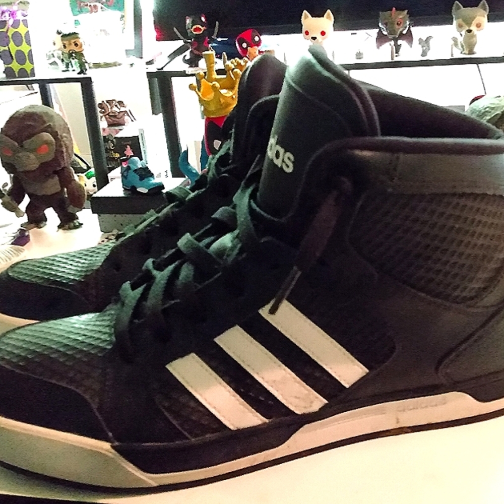ADIDAS Men's 11.5 Gently Used